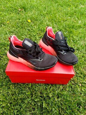 NWT Reebok Nano Gym Training Shoe Black/Pink Lightweight Comfy Sneaker Women 5.5